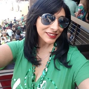 Meet your Posher, Angie